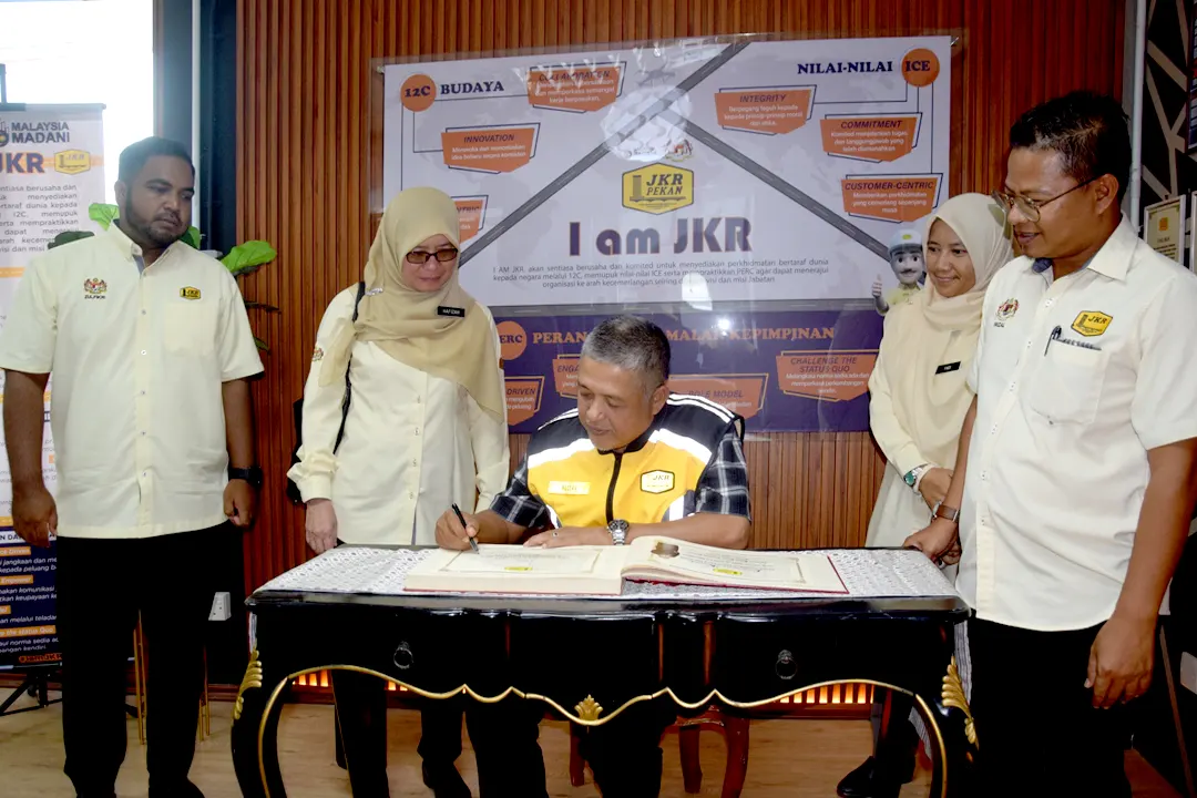 13102025-Lawatan-Aset-Jalan-di-FT3-Pekan-_-Rompin-KPKR-004