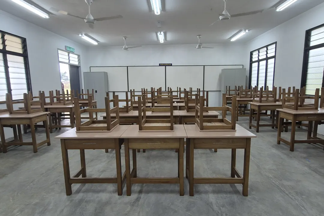 25112025 - Penyerahan Dewan Serbaguna Terbuka Berbumbung dan SK Bkpdtn Tinggi 014