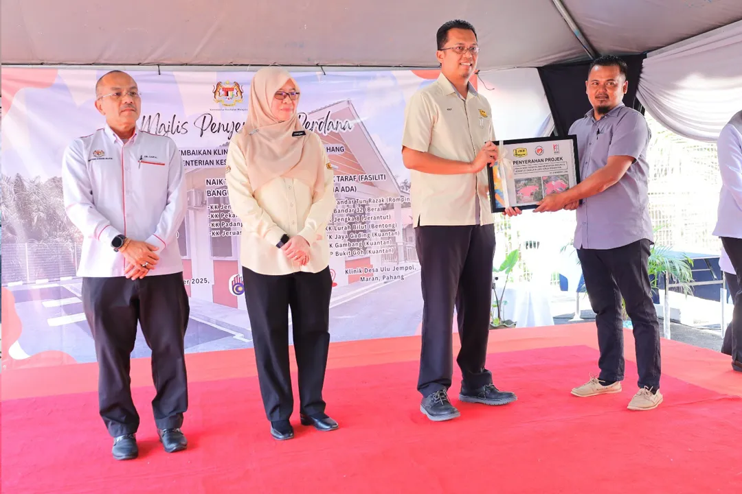 23122025-Penyerahan-Projek-Klinik-Kesihatan 16