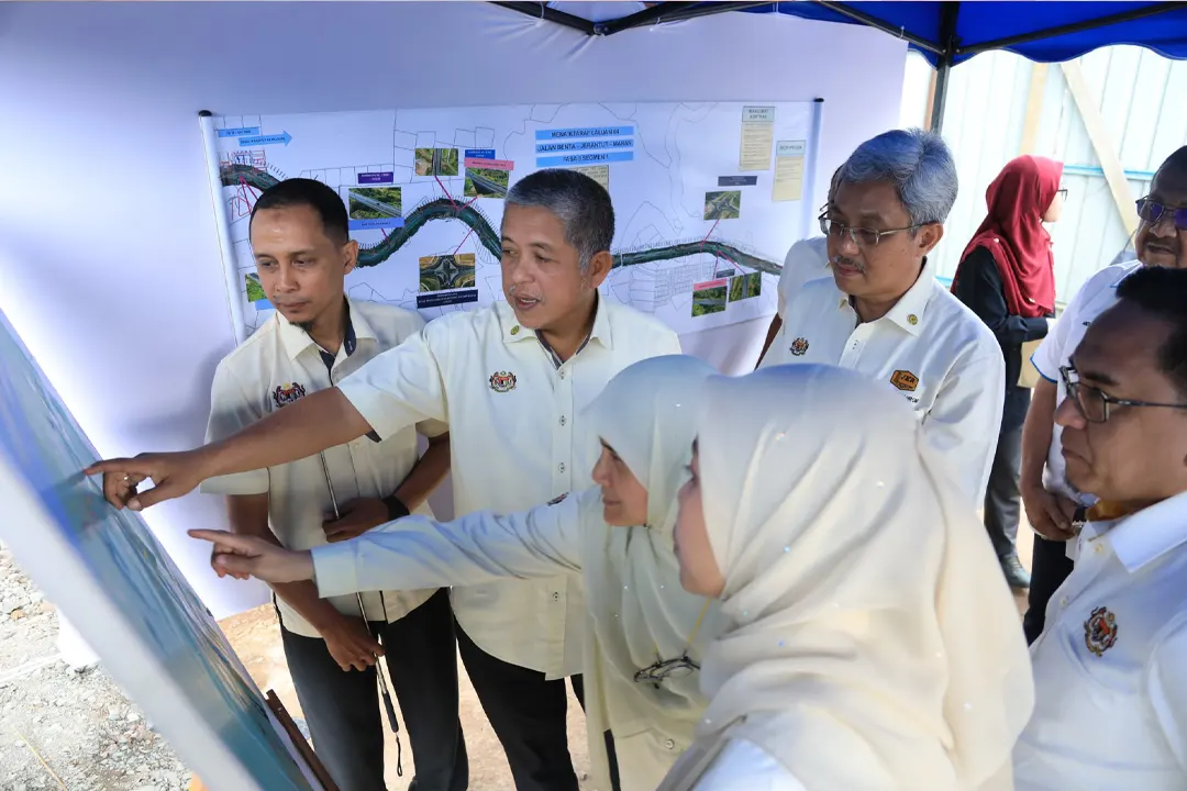 08022026 Penyerahan Projek Naiktaraf Laluan 64 Jalan Benta-Jerantut-Maran 005 08022026-Penyerahan-Projek-Naiktaraf-Laluan-64-Jalan-Benta-Jerantut-Maran 005